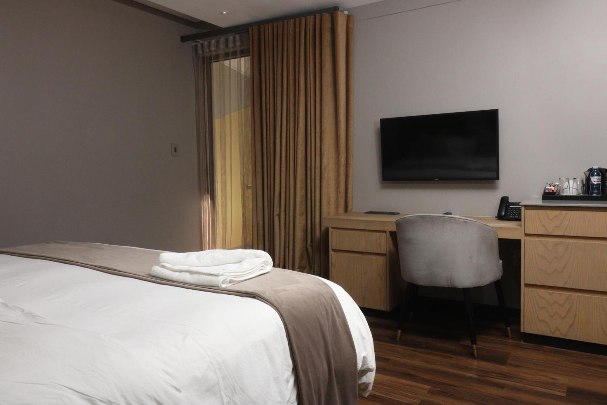 Happy Valley Hotel And Casino Ezulwini Exterior foto