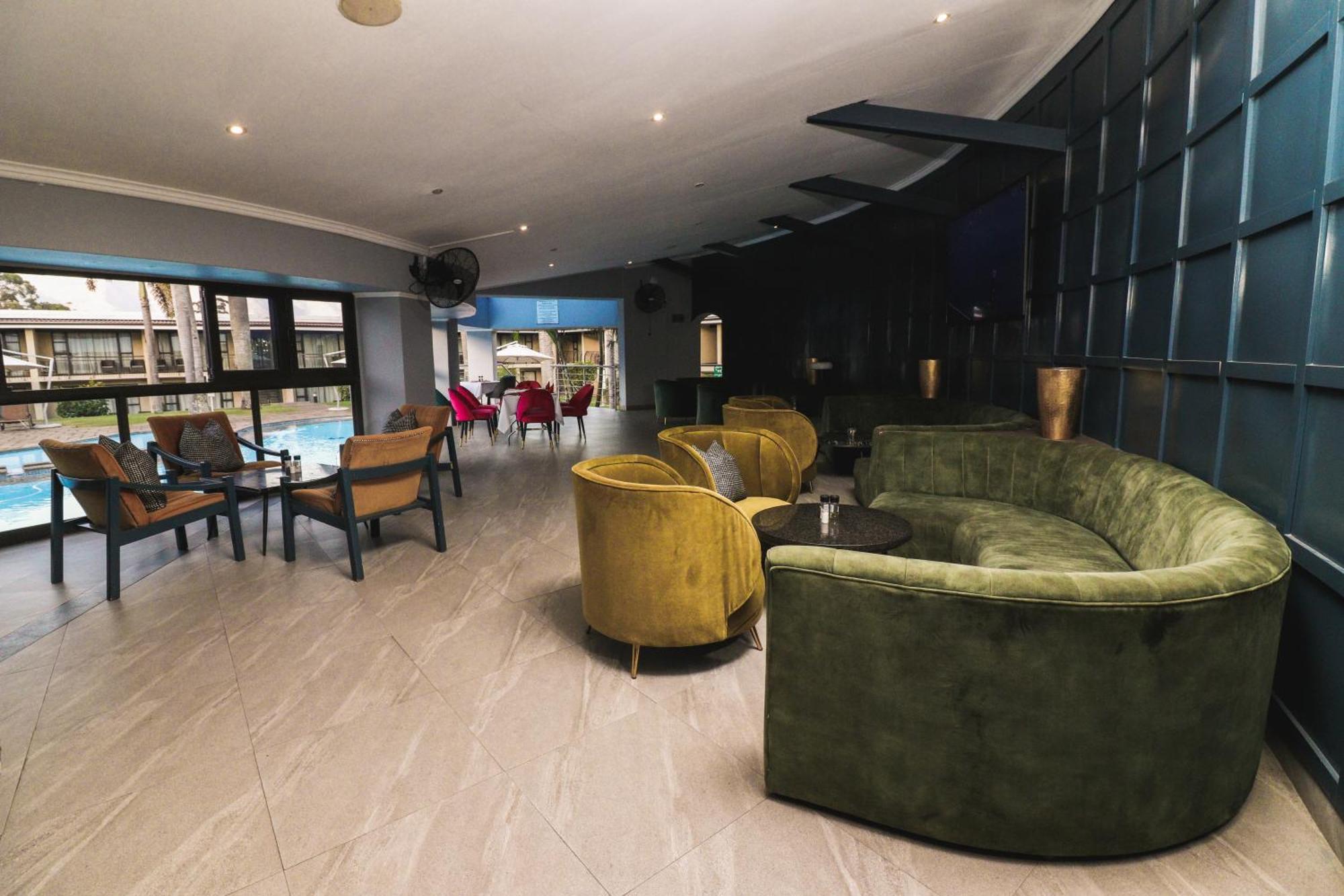 Happy Valley Hotel And Casino Ezulwini Exterior foto